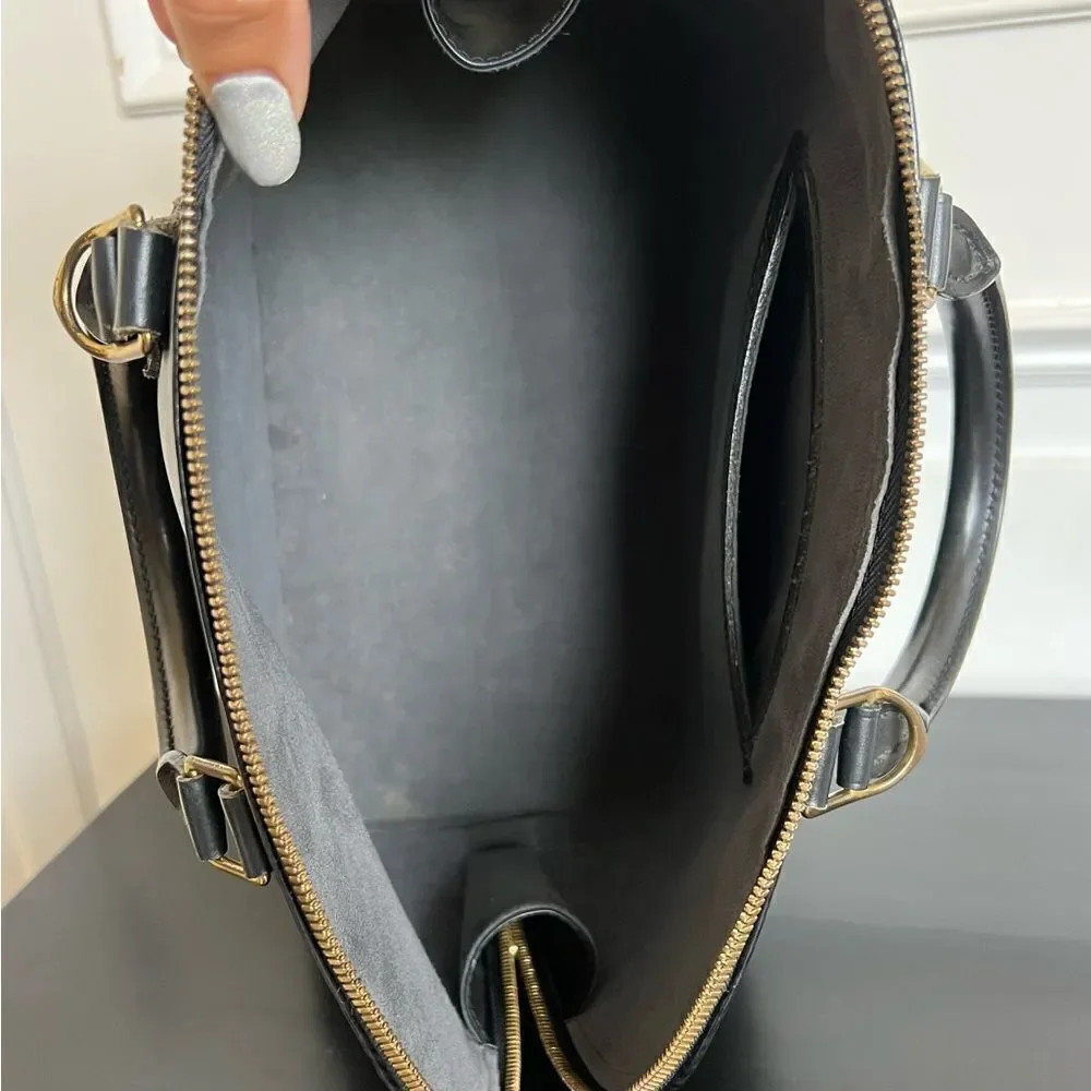 AUTHENTIC LOUIS VUITTON ALMA in Black Epi Leather